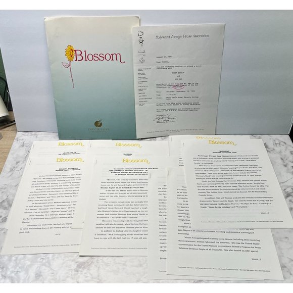 NBC TV Show Press Kit Blossom 1992 Mayim Bialik Ted Wass Joey Lawrence - Picture 7 of 7